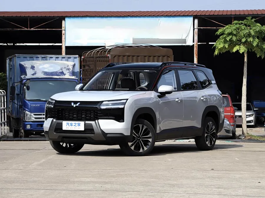 Wuling Starlight 560 Hybrid/EV 2026 из Китая — купить под ключ