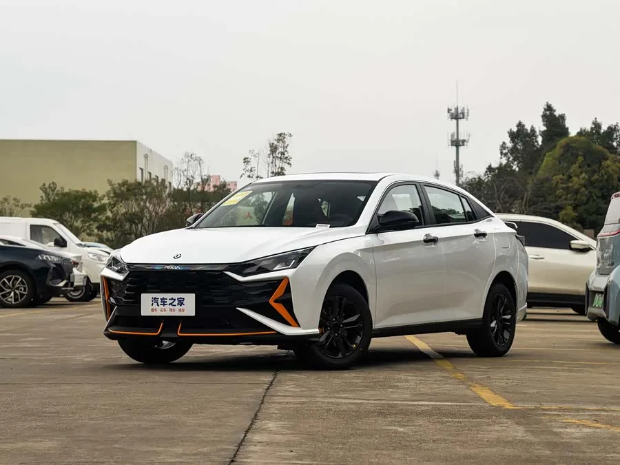 Dongfeng Aeolus Yixuan 2026 из Китая — купить под ключ