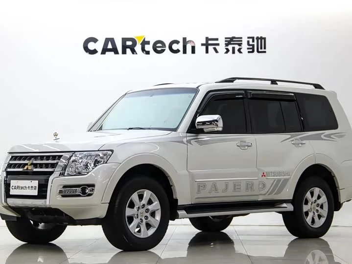 Mitsubishi Pajero 2024 из Китая — купить под ключ