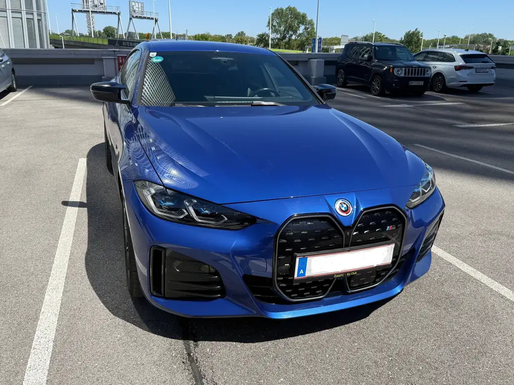 BMW i4 2023 из Европы — купить под ключ