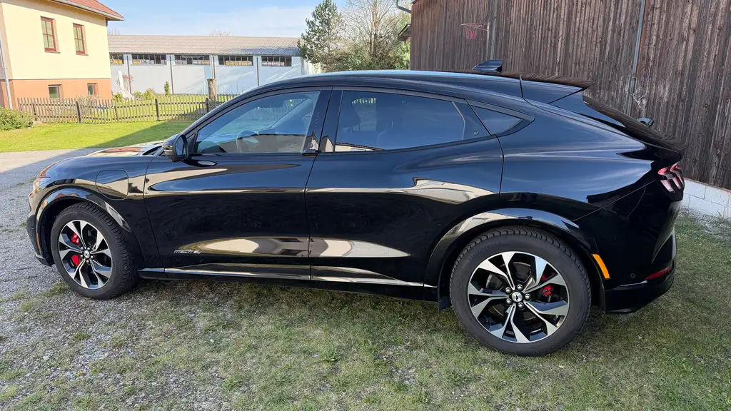 Ford Mustang Mach-E 2021 из Европы — купить под ключ