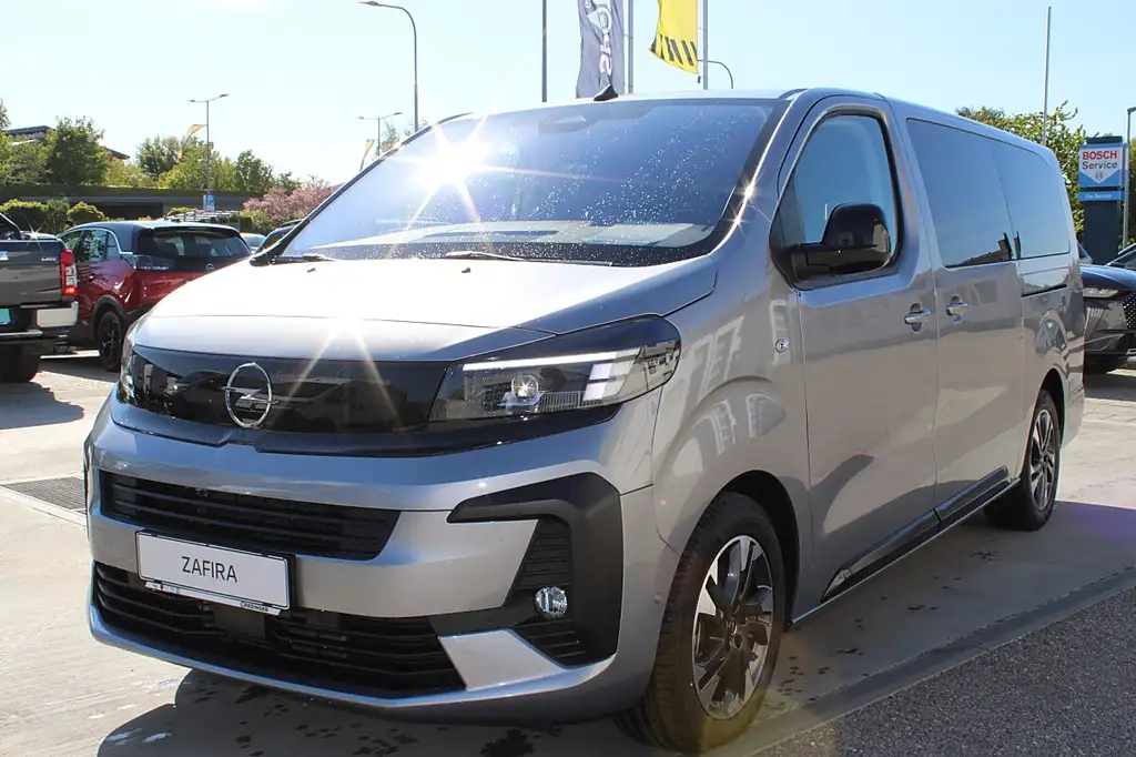 Opel Zafira 2026 из Европы — купить под ключ
