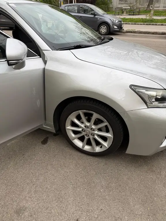 Lexus CT 200h 2011 из Европы — купить под ключ