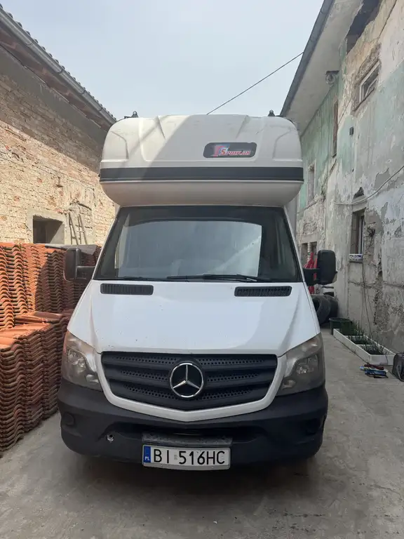 Mercedes-Benz Sprinter 2018 из Европы — купить под ключ