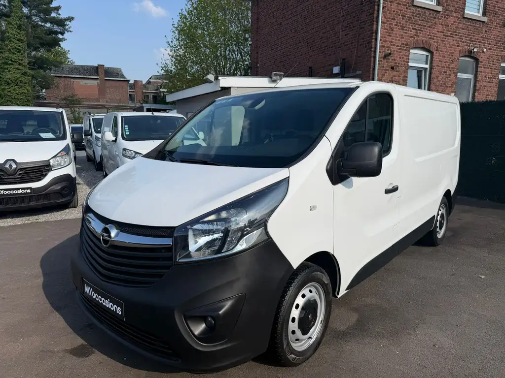 Opel Vivaro 2018 из Европы — купить под ключ