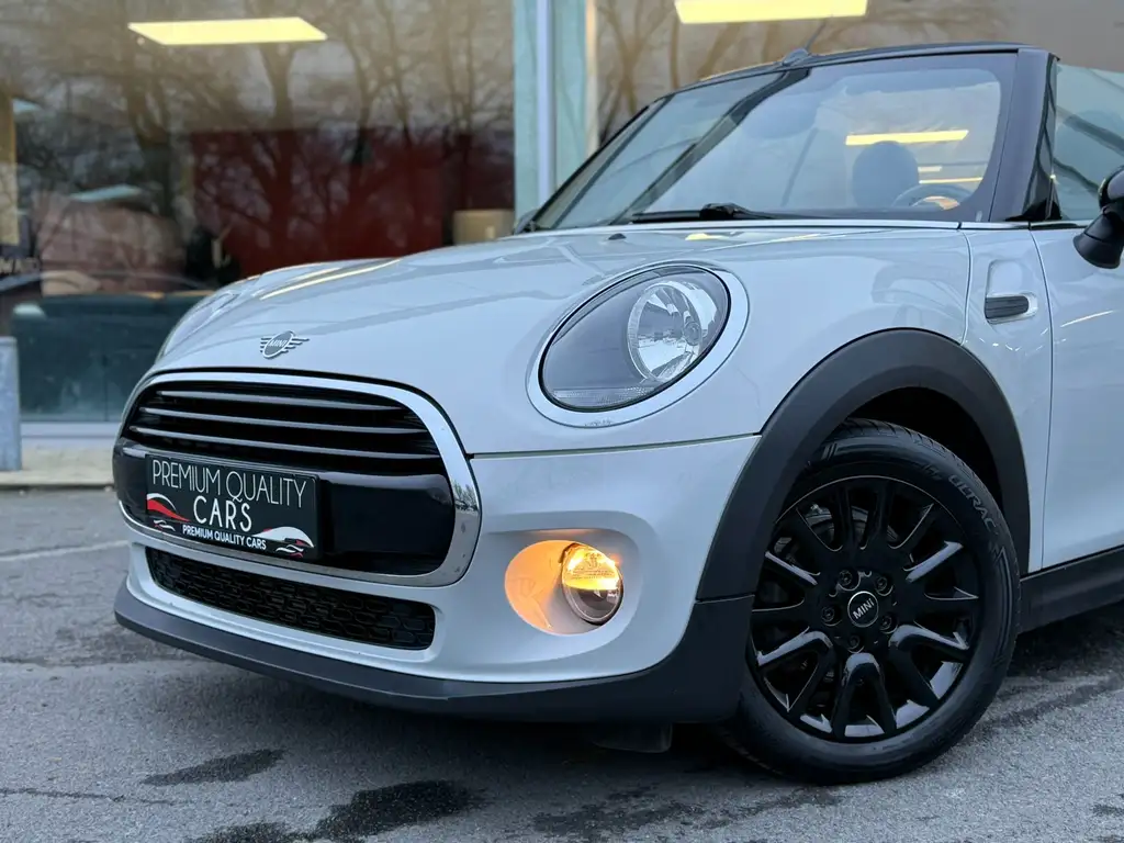 Mini Cooper D Cabrio 2018 из Европы — купить под ключ