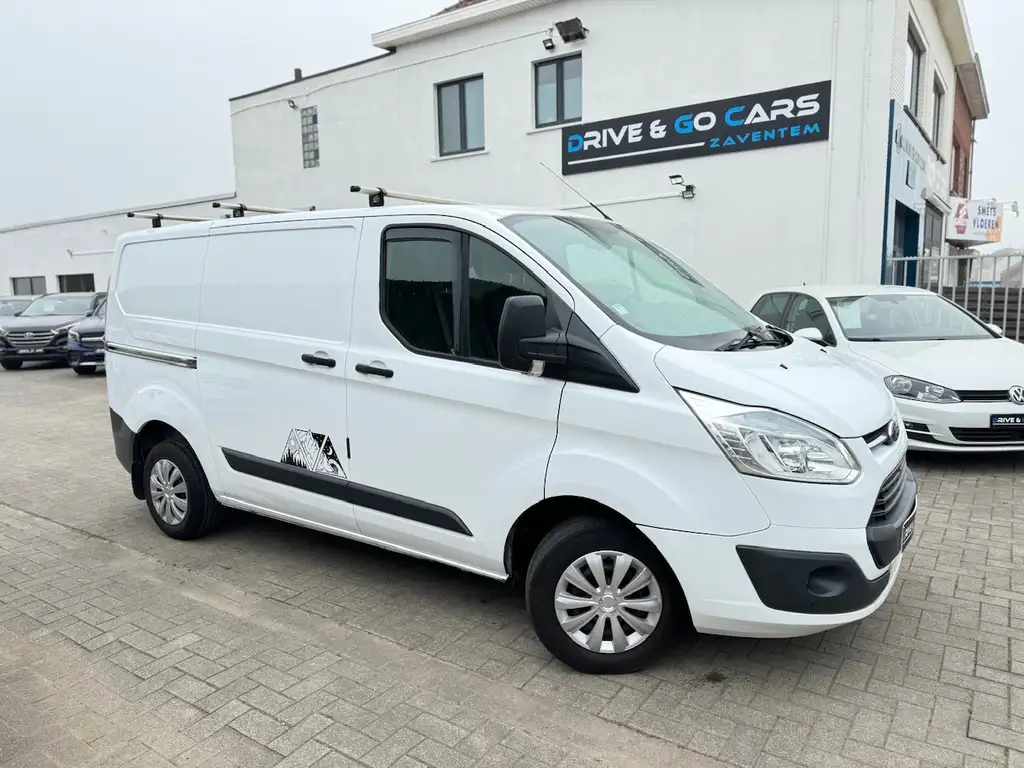 Ford Transit Custom 2014 из Европы — купить под ключ