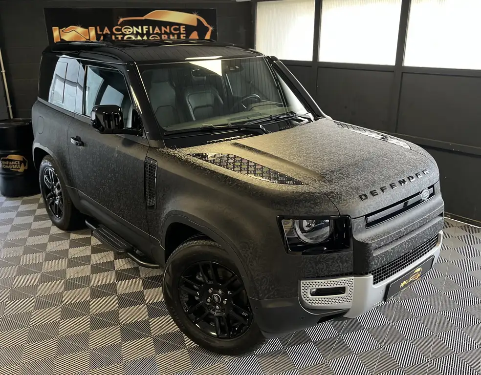 Land Rover Defender 2024 из Европы — купить под ключ