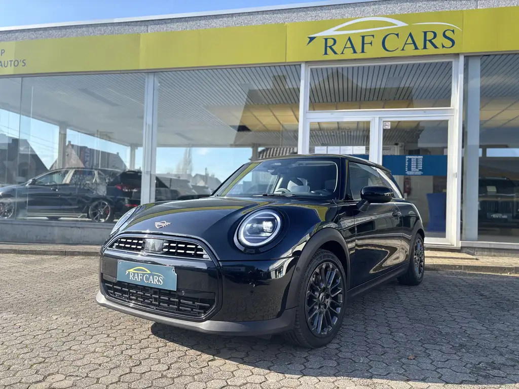 Mini Cooper C 2024 из Европы — купить под ключ