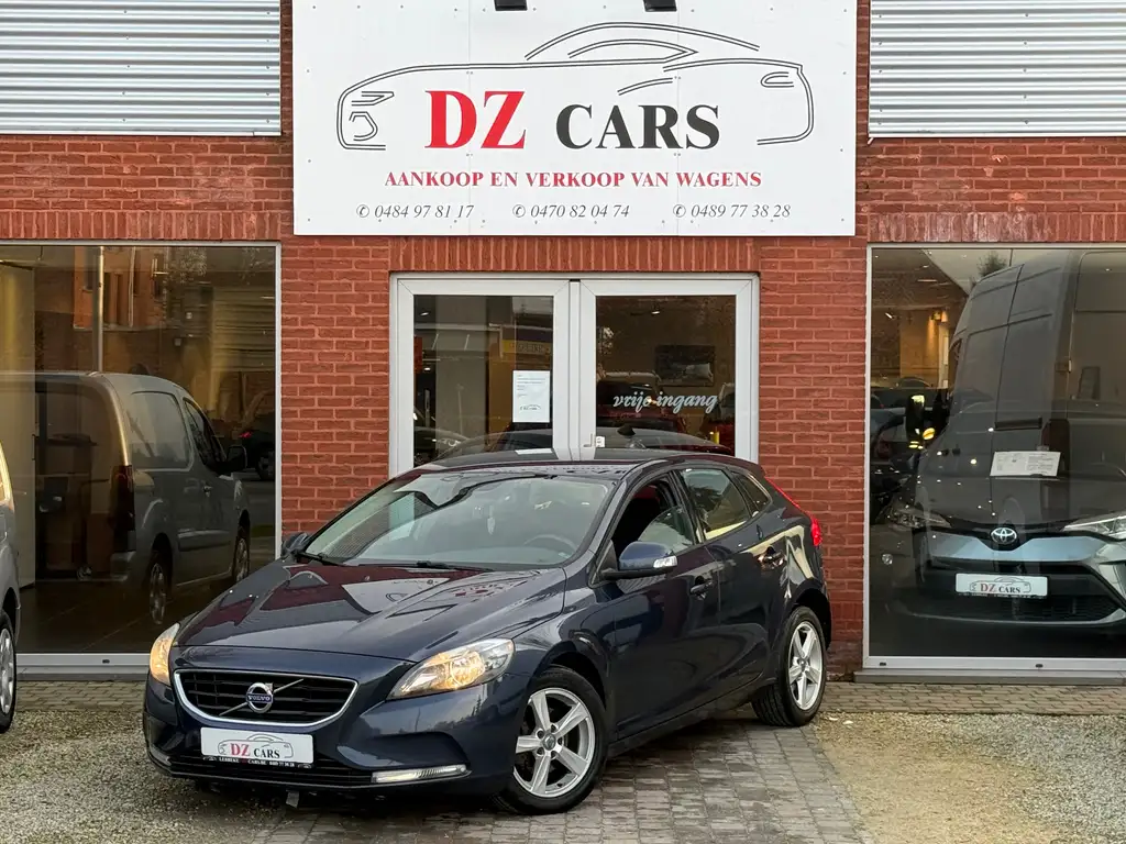 Volvo V40 2012 из Европы — купить под ключ