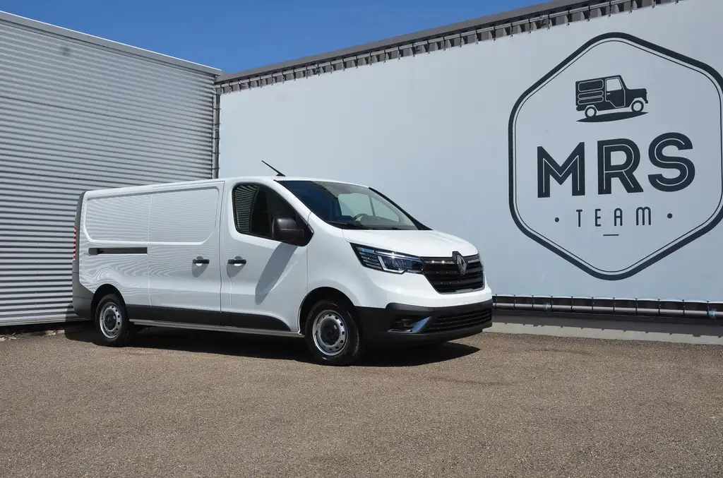 Renault Trafic 0 из Европы — купить под ключ