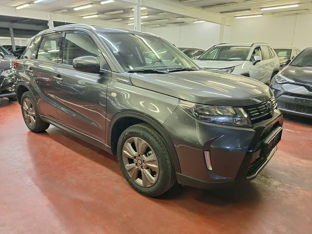 Suzuki Vitara 2025 из Европы — купить под ключ