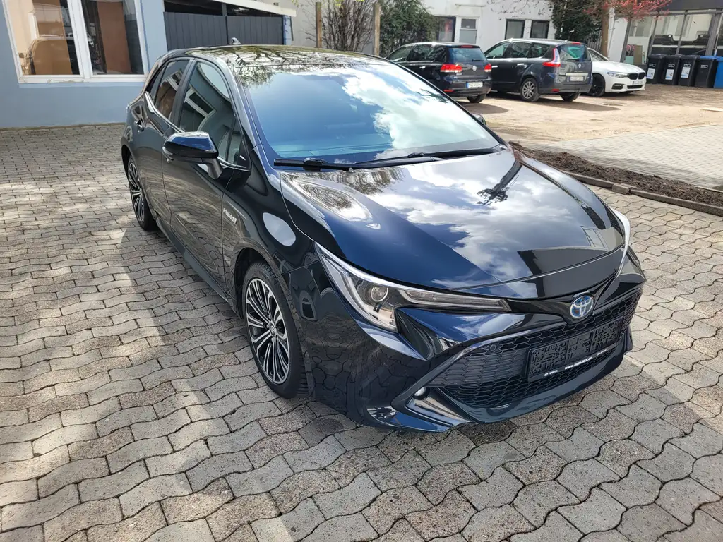 Toyota Corolla 2019 из Европы — купить под ключ