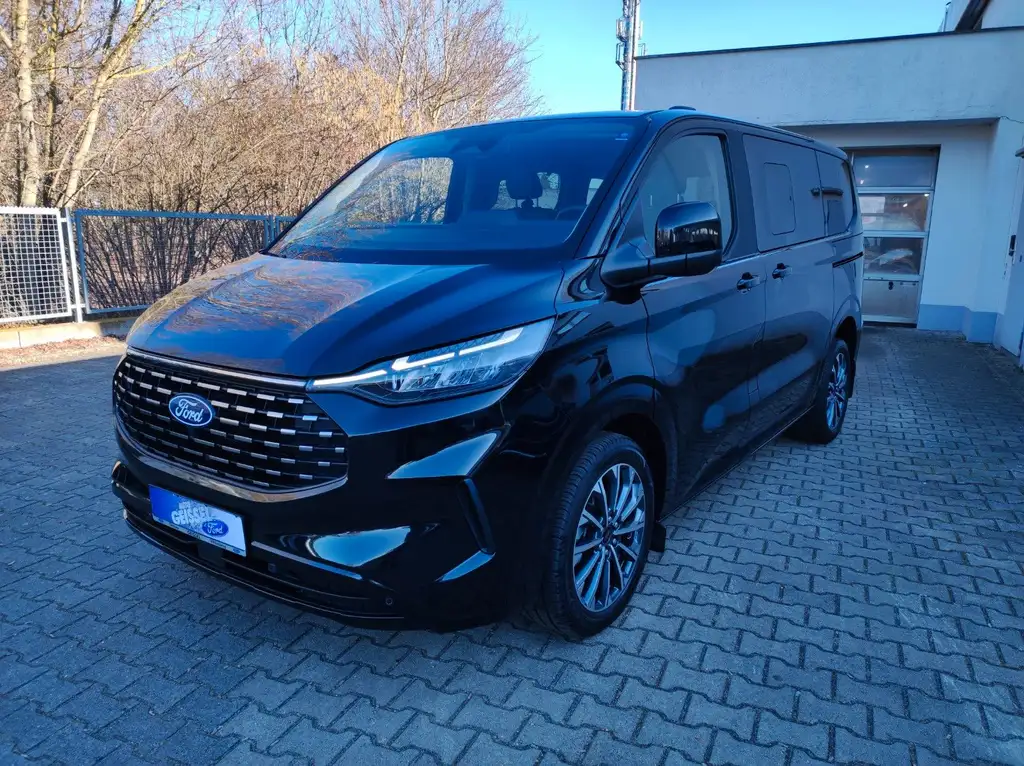 Ford Tourneo Custom 2025 из Европы — купить под ключ