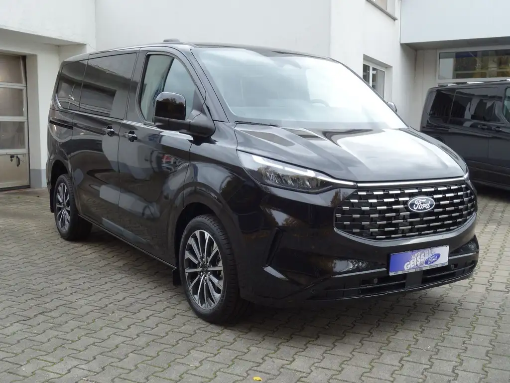 Ford Tourneo Custom 2025 из Европы — купить под ключ