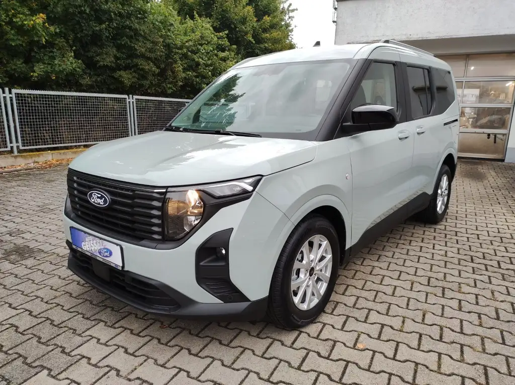 Ford Tourneo Courier 2025 из Европы — купить под ключ