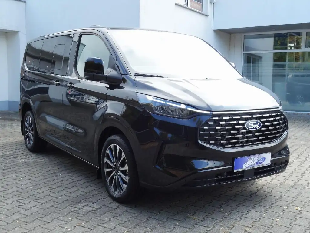 Ford Tourneo Custom 2025 из Европы — купить под ключ