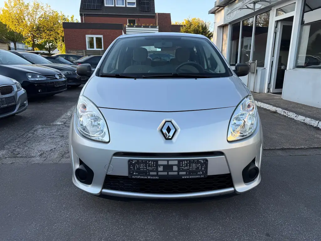 Renault Twingo 2011 из Европы — купить под ключ