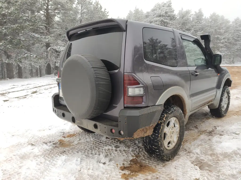 Mitsubishi Pajero 2000 из Европы — купить под ключ