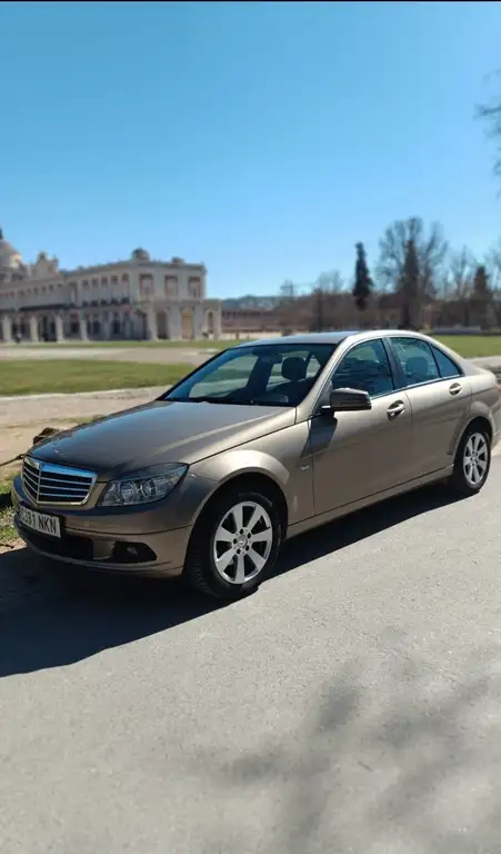 Mercedes-Benz C 180 2010 из Европы — купить под ключ