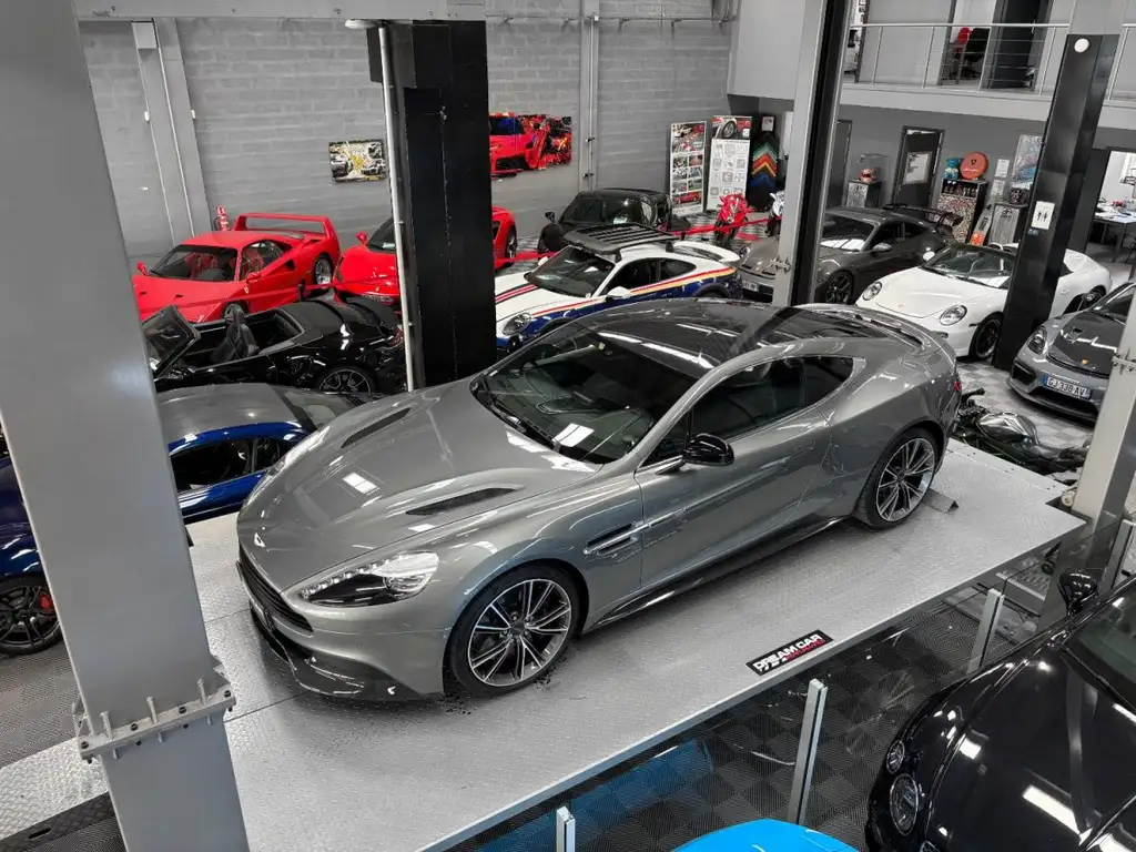 Aston Martin Vanquish 2014 из Европы — купить под ключ