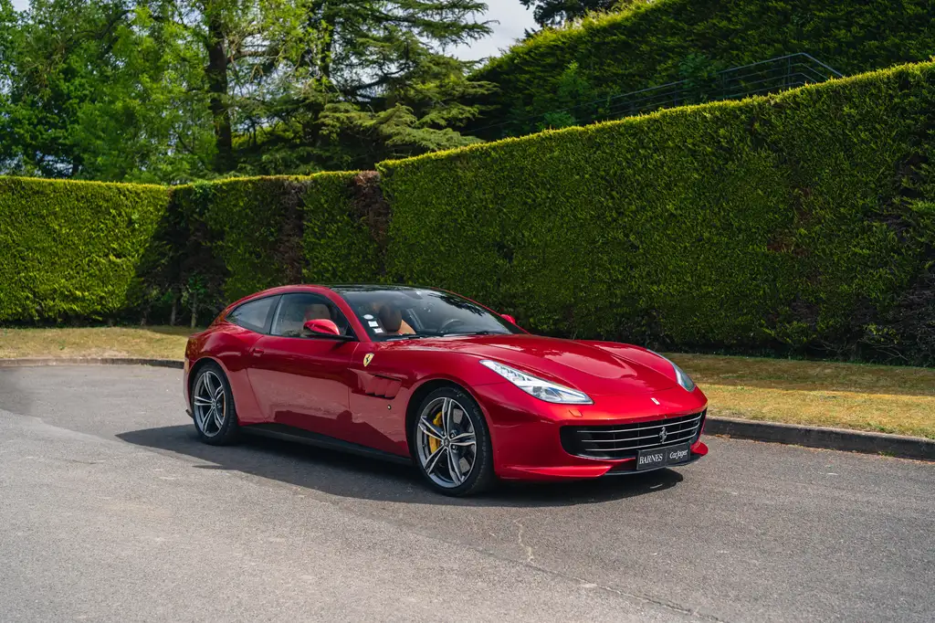 Ferrari GTC4 Lusso 2018 из Европы — купить под ключ