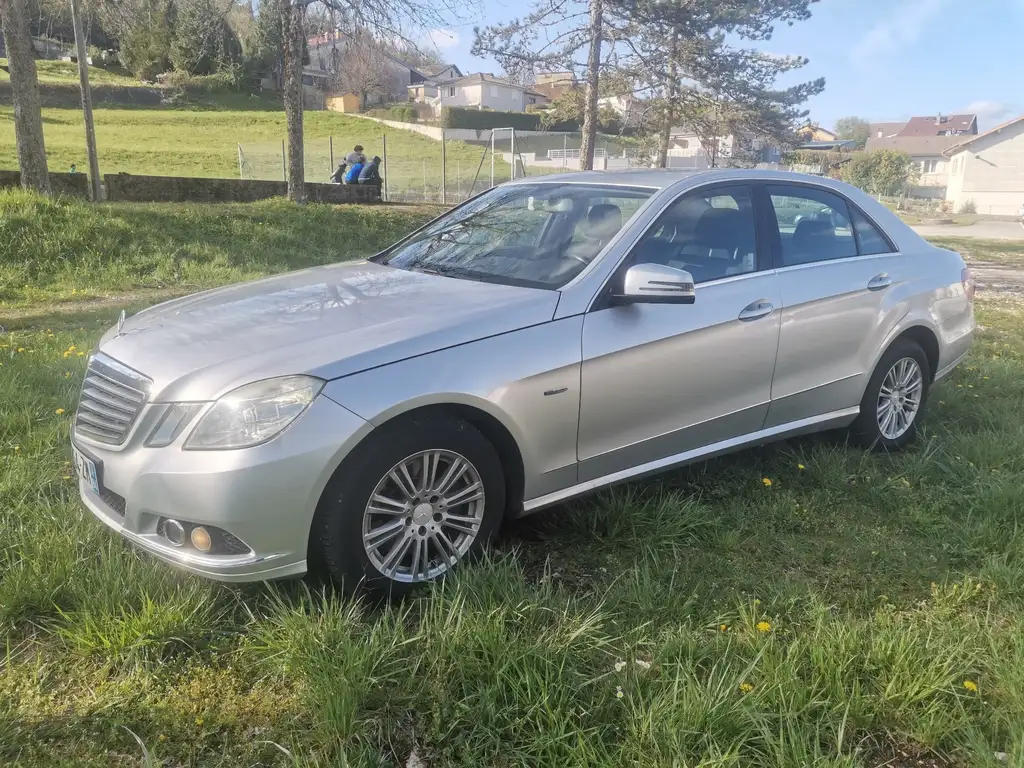 Mercedes-Benz E 250 2009 из Европы — купить под ключ