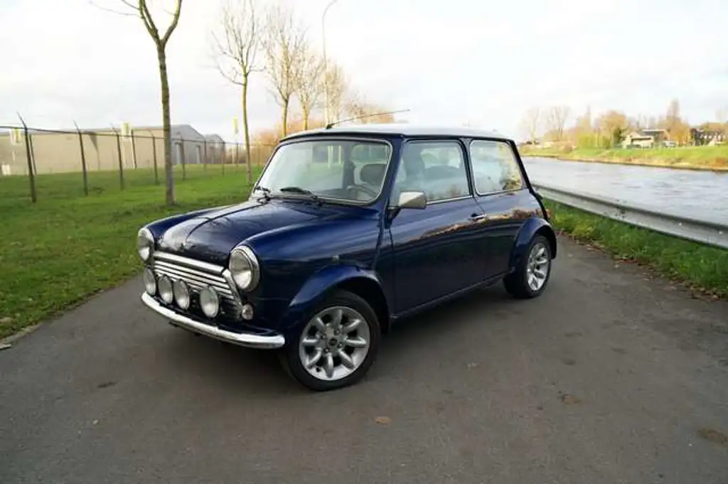 Mini 1300 2000 из Европы — купить под ключ