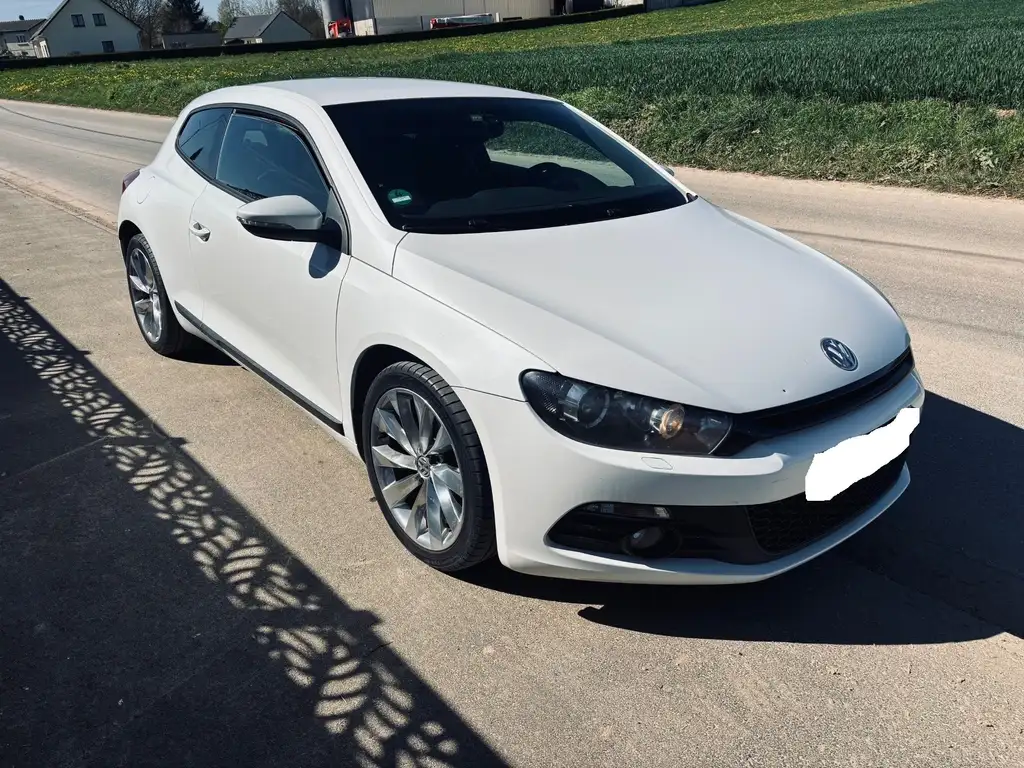 Volkswagen Scirocco 2012 из Европы — купить под ключ