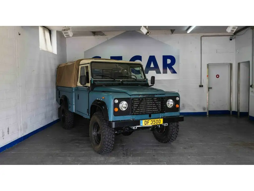 Land Rover Defender 1983 из Европы — купить под ключ
