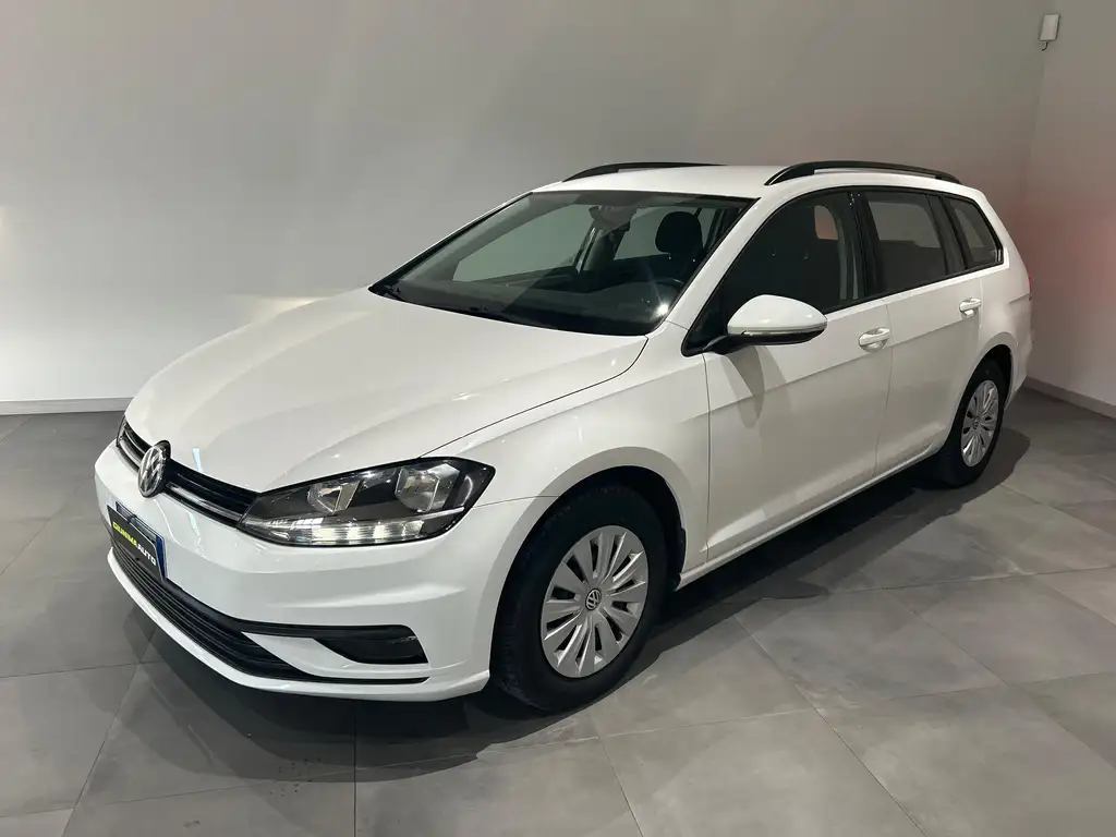 Volkswagen Golf Variant 2019 из Европы — купить под ключ