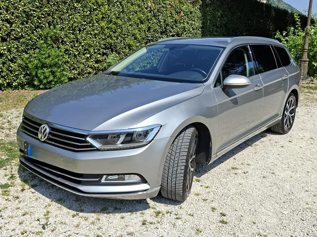 Volkswagen Passat Variant 2016 из Европы — купить под ключ