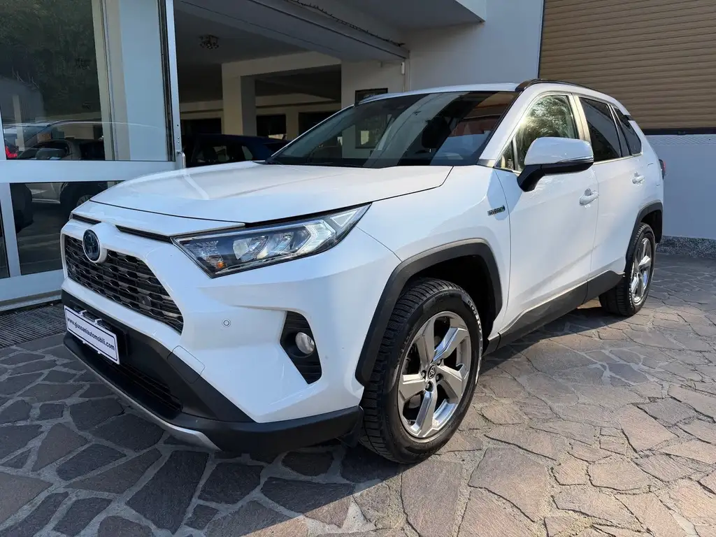 Toyota RAV 4 2021 из Европы — купить под ключ