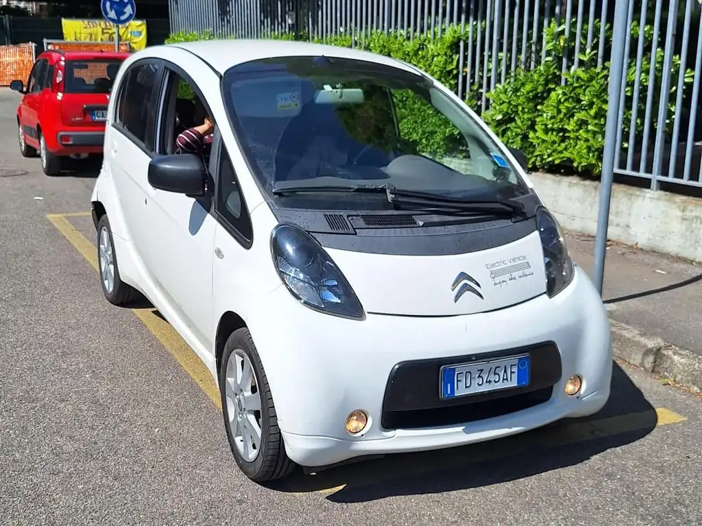 Citroen C-Zero 2016 из Европы — купить под ключ