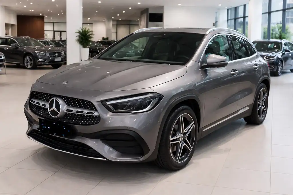 Mercedes-Benz GLA 200 2024 из Европы — купить под ключ