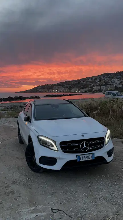 Mercedes-Benz GLA 200 2018 из Европы — купить под ключ