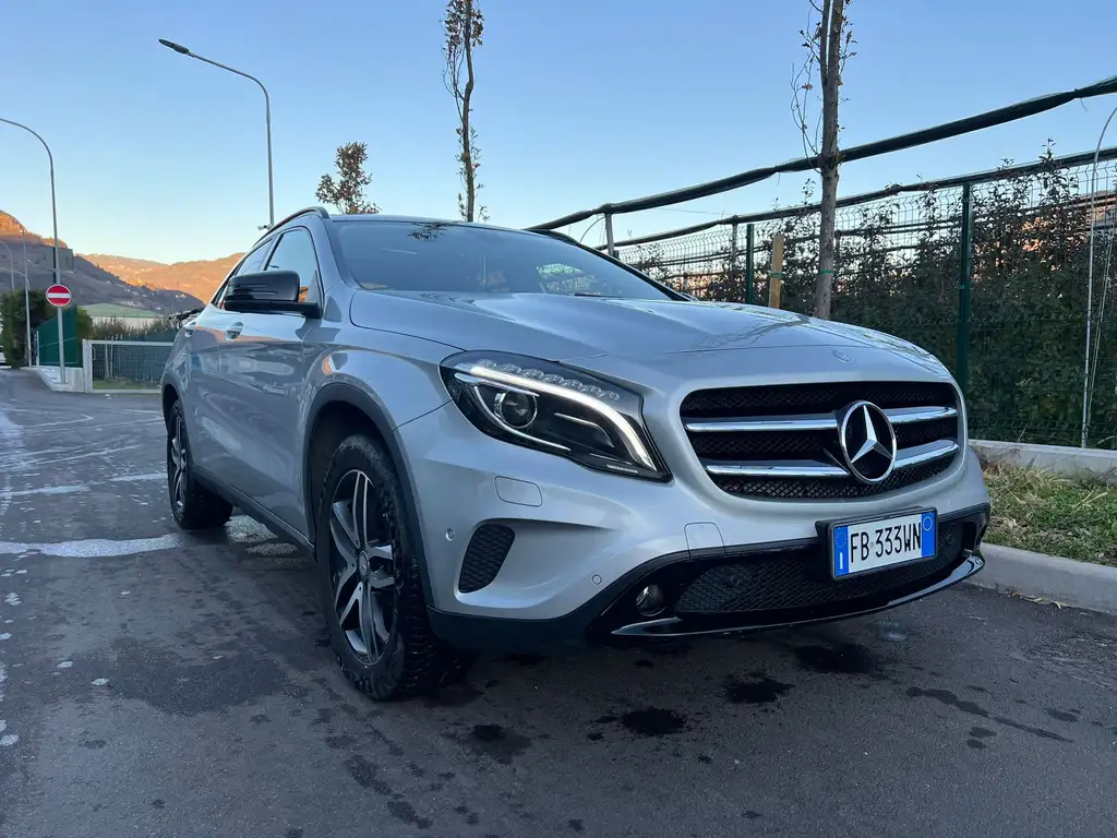 Mercedes-Benz GLA 220 2015 из Европы — купить под ключ