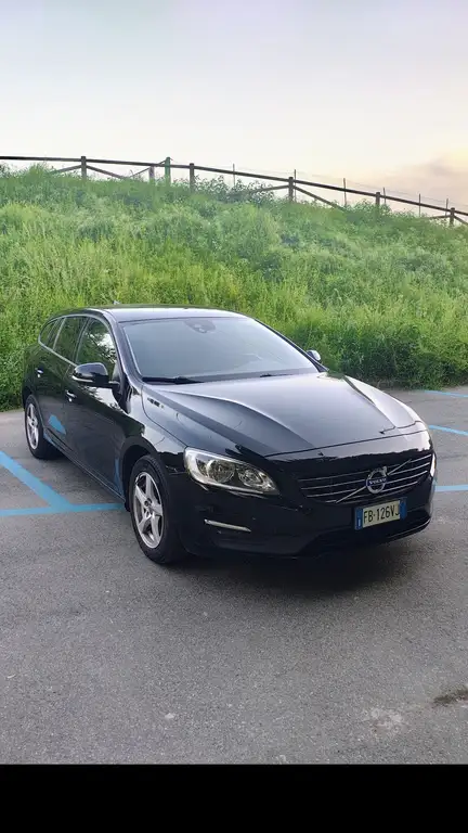 Volvo V60 2015 из Европы — купить под ключ