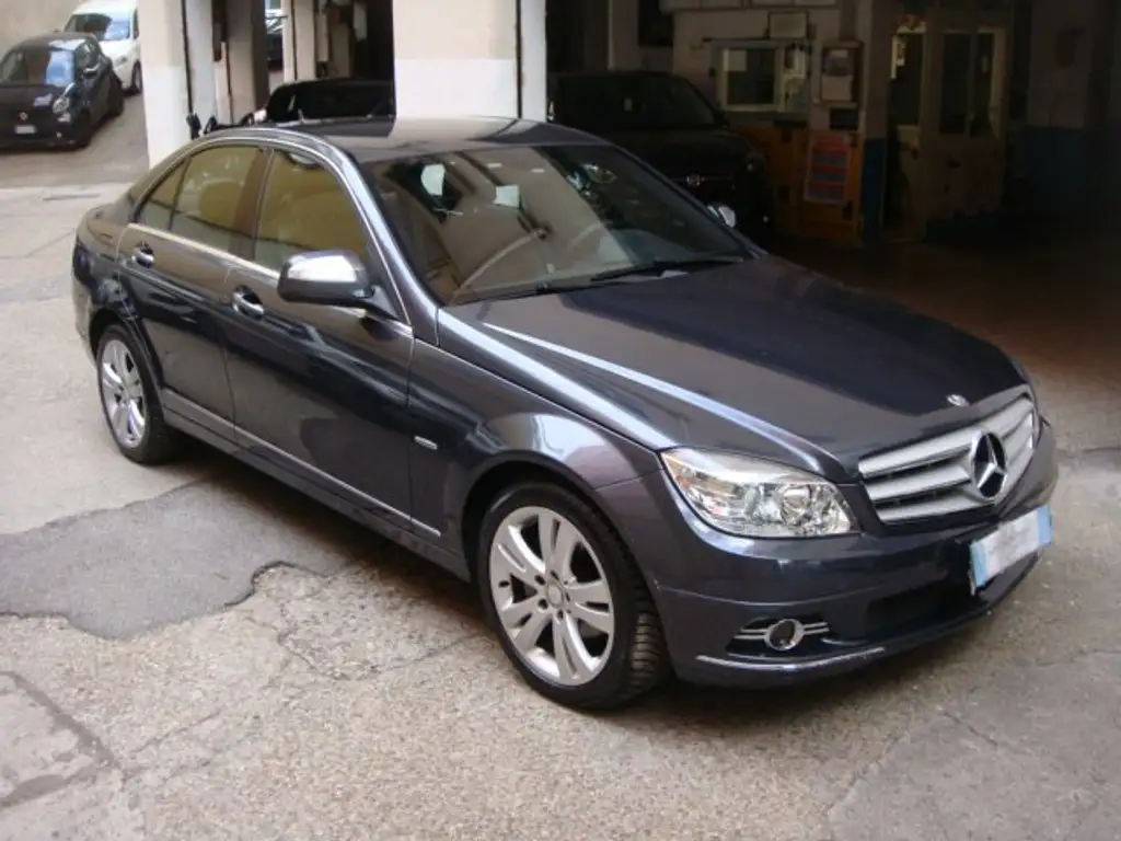 Mercedes-Benz C 200 2008 из Европы — купить под ключ