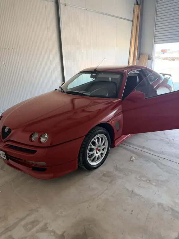 Alfa Romeo GTV 1996 из Европы — купить под ключ