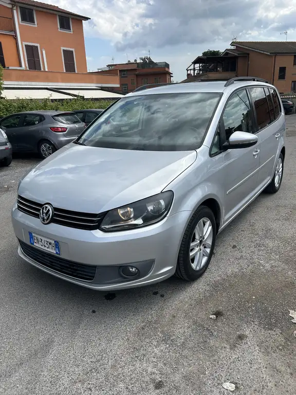 Volkswagen Touran 2012 из Европы — купить под ключ