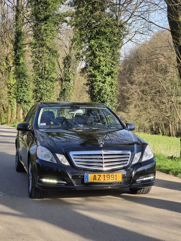 Mercedes-Benz E 220 2012 из Европы — купить под ключ
