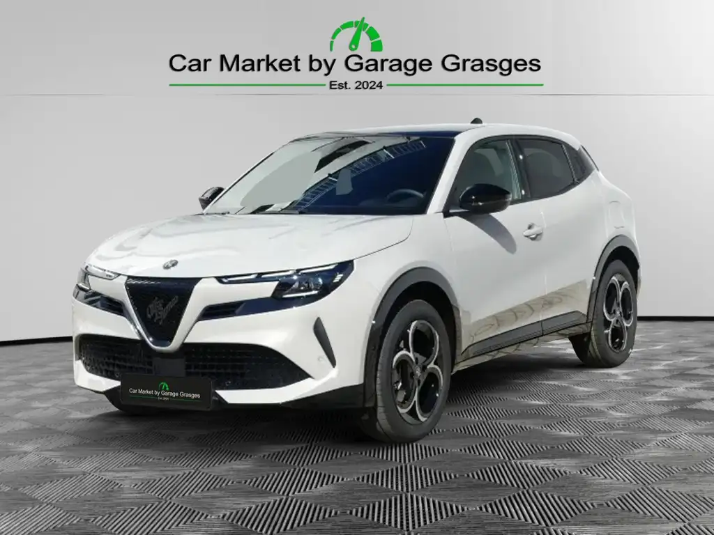 Alfa Romeo Junior 2026 из Европы — купить под ключ