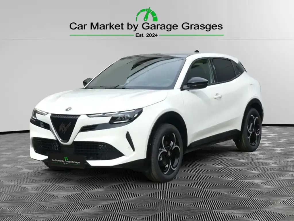 Alfa Romeo Junior 2026 из Европы — купить под ключ
