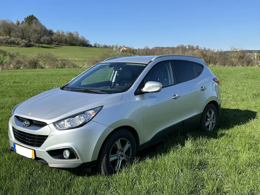 Hyundai iX35 2012 из Европы — купить под ключ