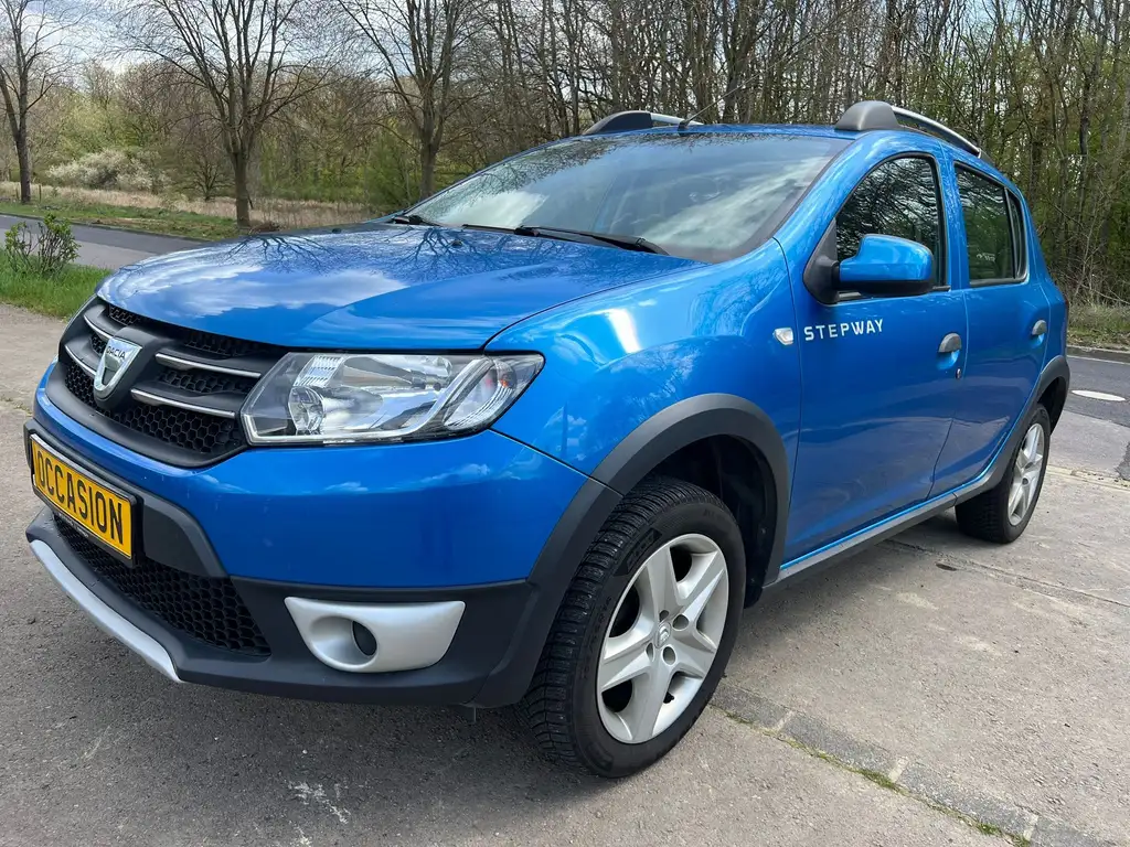 Dacia Sandero 2013 из Европы — купить под ключ