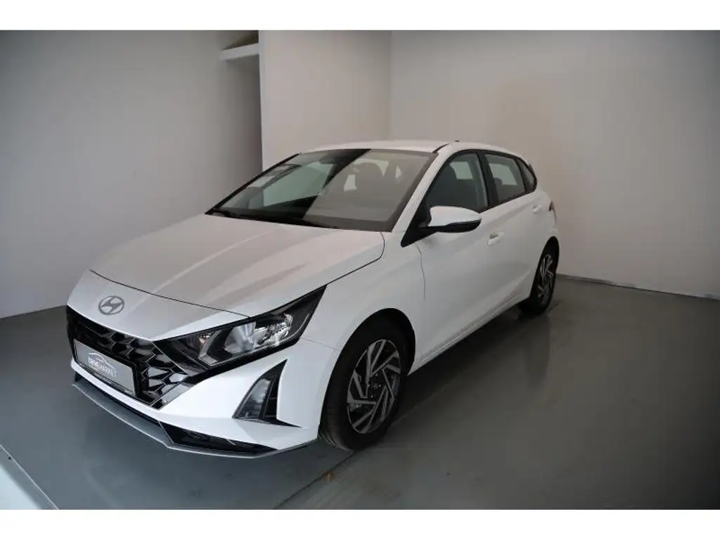 Hyundai i20 2026 из Европы — купить под ключ