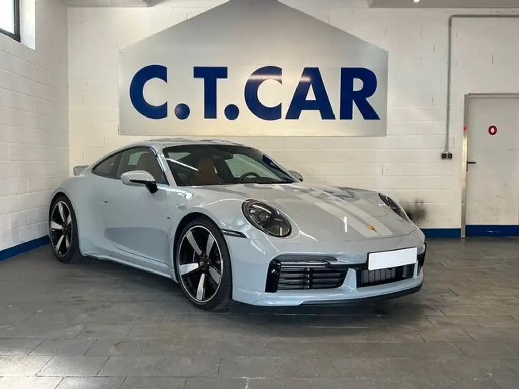 Porsche 992 2022 из Европы — купить под ключ