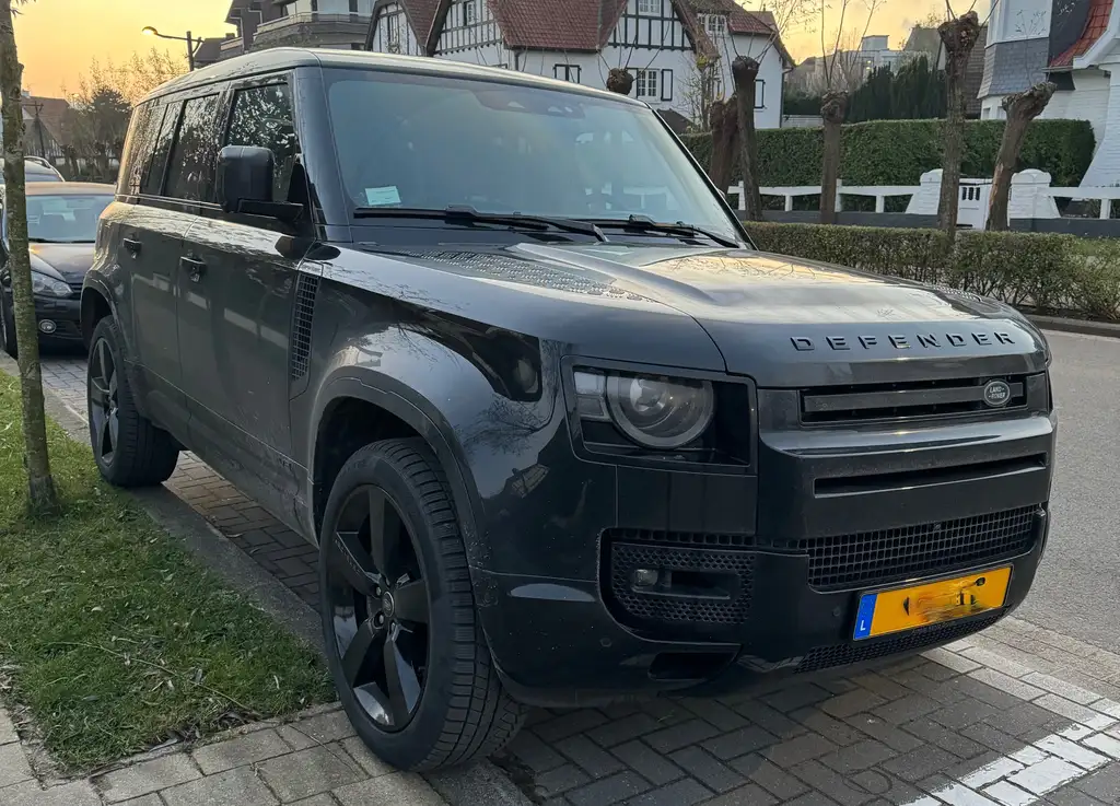 Land Rover Defender 2023 из Европы — купить под ключ