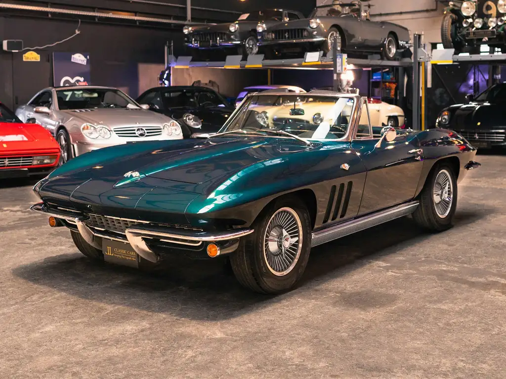 Chevrolet Corvette 1966 из Европы — купить под ключ